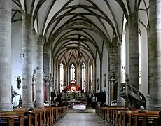 Duomo di Merano, interior con bóvedas en retícolo.