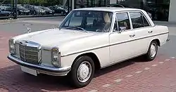 Mercedes-Benz W115 sedán