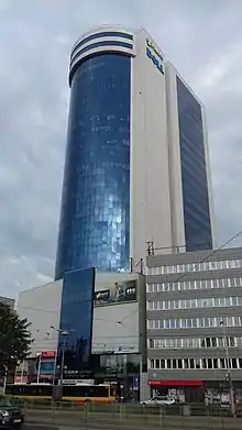 Torre Atlas alojando a la Embajada de México en Varsovia