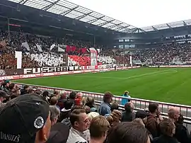 FC St. Pauli - FSV Frankfurt en 2013, en la nueva Gegengerade.