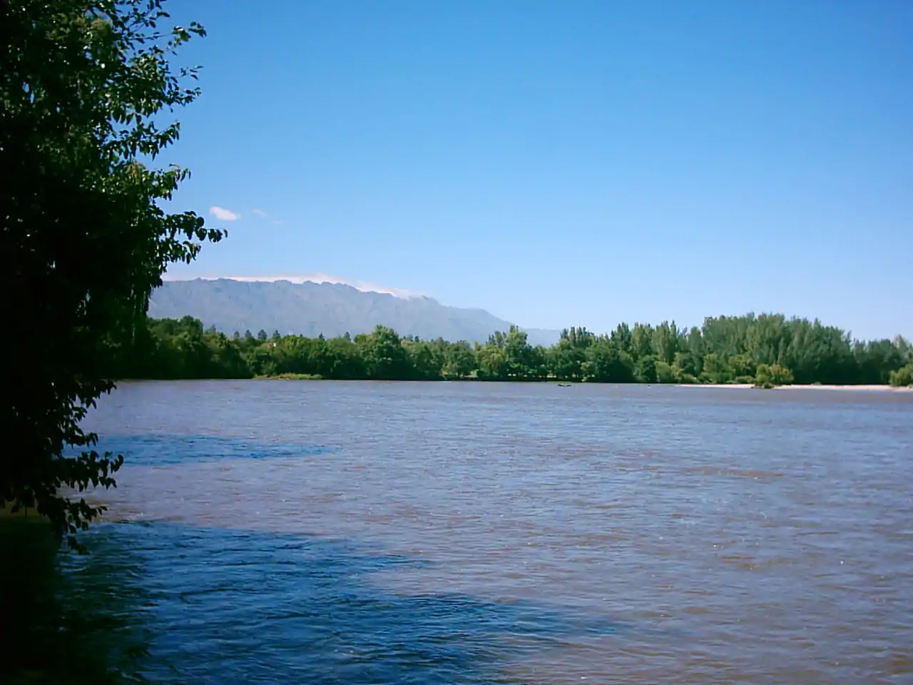 Río de los Sauces.