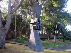 Homenaje a Barcelona (1968), de Josep Maria Subirachs, Jardines del Mirador del Alcalde.