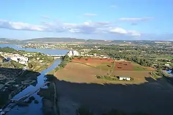 Muro del embalse desde Arcos.