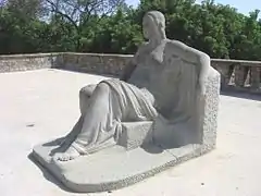 Serenidad (1928), de Josep Clarà, Jardines de Miramar.