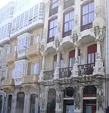 Edificios modernistas en el centro de La Coruña.