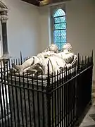 Memorial a Sir Peregrine Bertie y su esposa