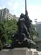 Monumento a Carlos Gomes, donde aparece la República de Brasil.