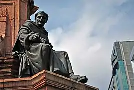 Fray Bartolomé de las Casas preparándose para escribir.
