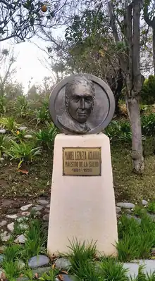 Monumento en honor a Manuel Lezaeta