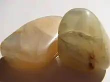 Piedra lunar desmenuzada