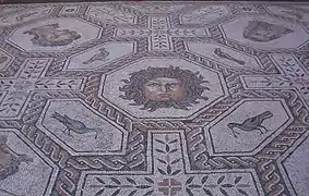 Mosaico en un piso romano en Palencia, 167-200 d. C.