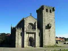 Iglesia fortificada de Leça do Balio