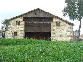 Caserío Landetxo Goikoa (Munguía, Vizcaya).