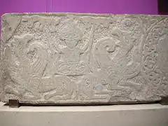 Relieve de la ascensión de Alejandro Magno, del siglo XIV.
