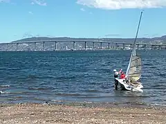 El puente y la ciudad