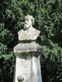 Monumento de Nancy a Charles Sellier.