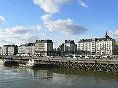 El quai de la Fosse en Nantes, con sus casas de comerciantes.