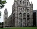 El Museo de Historia Natural desde Exhibition Road.