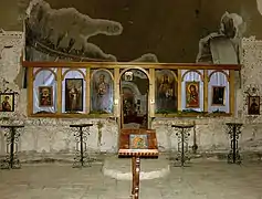 Vista del altar de la iglesia