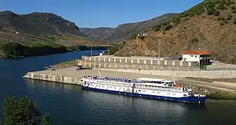 Desembocadura junto al Muelle de Vega Terrón