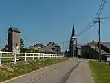 Nollevaux, la iglesia  l'église Saint-Urbain