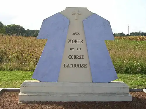 Monumento a los muertos de la corrida landesa en Bascons