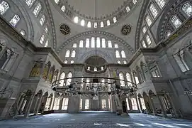 Interior mezquita Nuruosmaniye