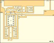 Mapa comentado del templo mortuorio de Nyuserre. Descrito en detalle en la siguiente sección.