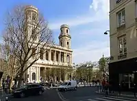 La Iglesia de San Sulpicio vista desde la Rue du Vieux-Colombier.