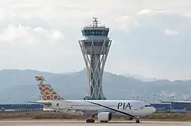 Airbus A310-300 Matrícula AP-BEU 'Peshawar'. Primer vuelo de Pakistan International a Barcelona desde Lahore, 29 de marzo de 2009.