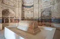 Interior del mausoleo