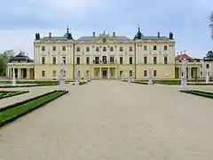 Palacio Branicki (1691-1697) en Białystok, residencia del conde Jan Klemens Branicki, destruido en la II Guerra Mundial y luego reconstruido