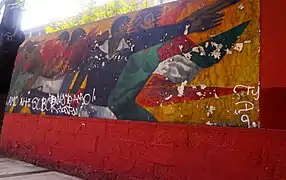 Mural "Por la democracia, el trabajo y la soberanía nacional".