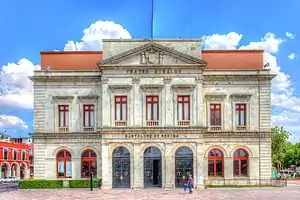 Teatro Hidalgo Bartolomé de Medina en Pachuca (1957).