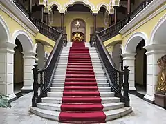 Escaleras interiores