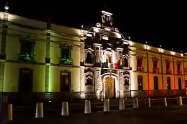 El palacio durante las fiestas patrias.