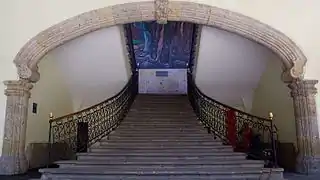 La escalera.