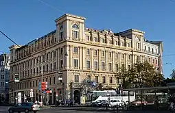 Palacio Ephrussi, Universitätsring (1872-1873)