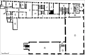 Plano de la primera planta.  A - Appartamento del Doge, B - Sala dei Filosofi, C - Sala delle Mappe, D - Sala degli Stucchi, E - Sala Erizzo, F - Sala Grimani, G - Terrazza, H - Sala degli Scarlatti, I - Scala d'Oro, J - Sala della Quarantia Criminal, K - Scala del Censori, L - Sala della Quarantia Civil vecchia, M - Andito del Maggior Consiglio, N - Sala dell'Armamento, O - Sala del Maggior Consiglio, P - Andito, Q - Sala della Quarantia Civil nuova, R - Sala dello Scrutinio