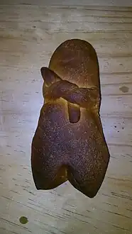 Pan de ánimas con forma antropomórfica