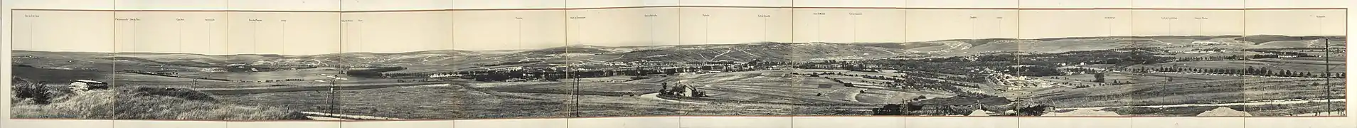 Campo de batalla de Verdún desde Fort de la Chaume, hacia el noreste, 1917.