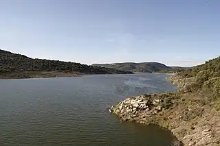 Embalse de El Atance, en el que se represan las aguas del Río Salado