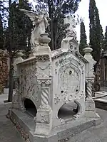 Panteón Borràs-Figueras, cementerio de Montjuic (1906).