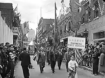 La comunidad china de Montreal celebra el Día de la Victoria sobre Japón con un desfile en el Barrio chino.