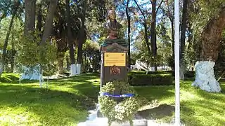 Busto a Miguel Hidalgo.