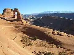 Vista del arco y sus alrededores.