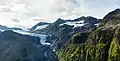Glaciar en el parque estatal Chugach, Alaska, Estados Unidos.