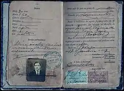 Pasaporte de un inmigrante portugués, 1927.