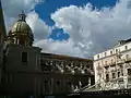 La plaza hacia la Via Maqueda.