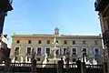 La plaza vista desde el Cassaro.